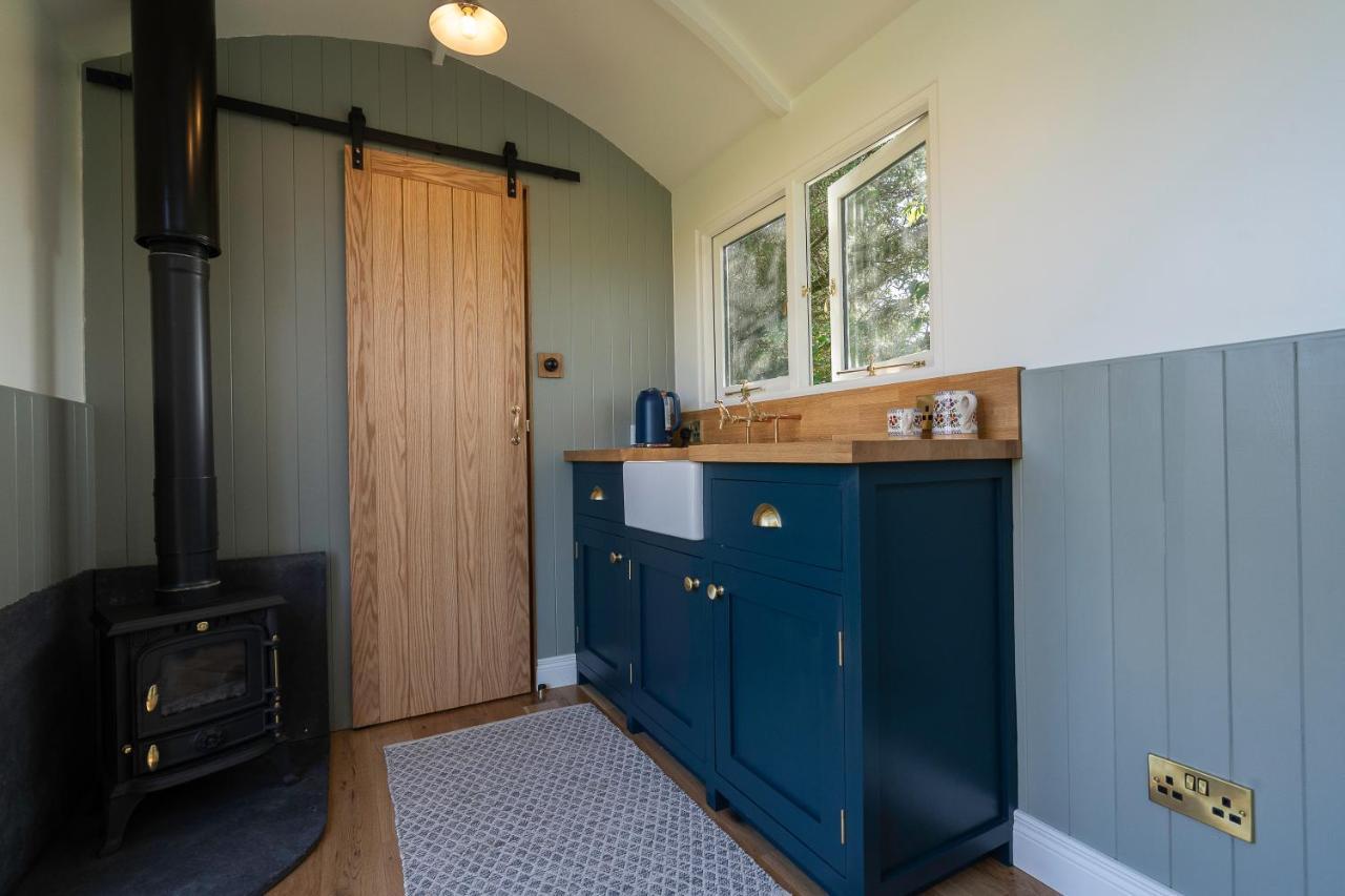 Bannfield Shepherds Hut 巴利马尼 外观 照片